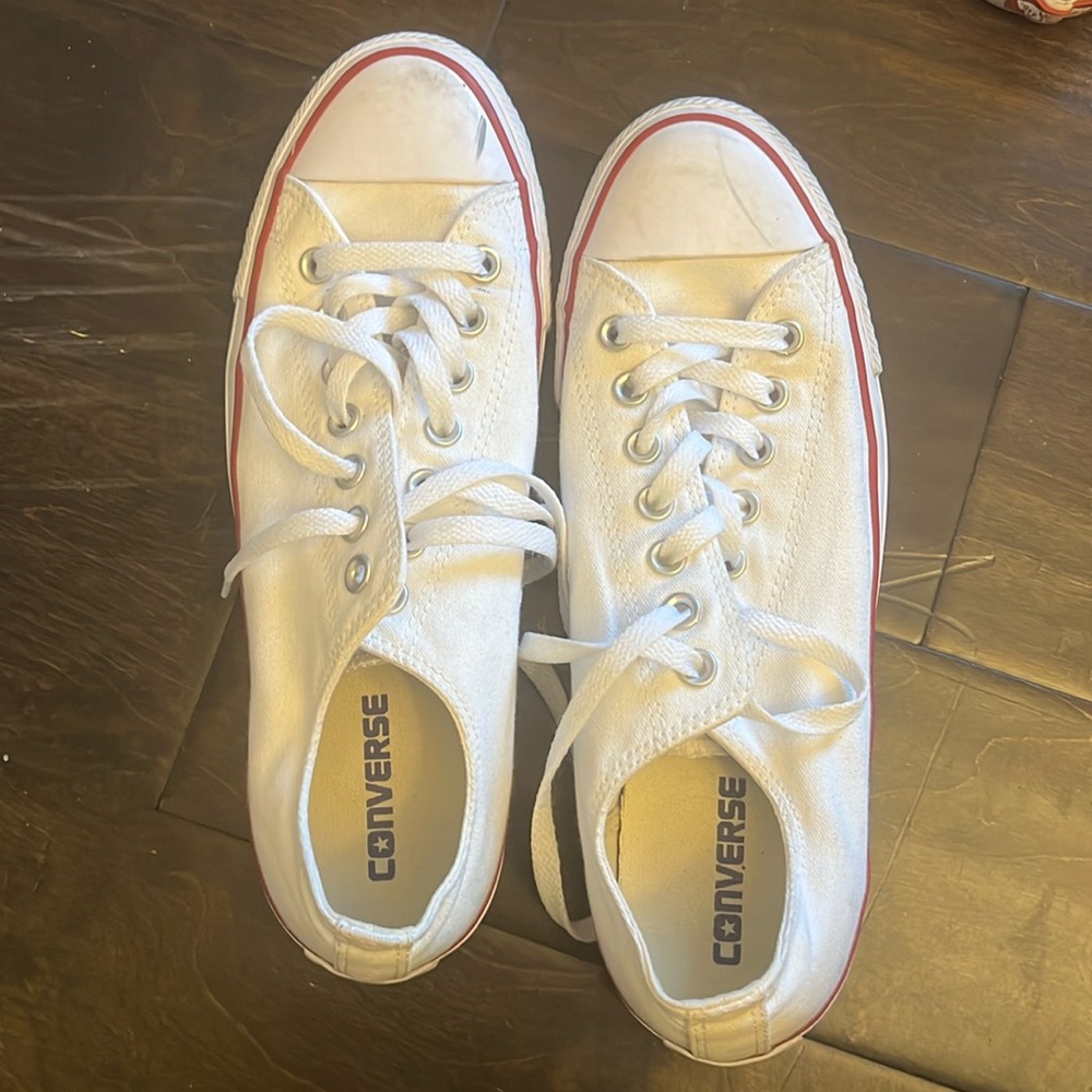 Converse White Low Top Sneaker